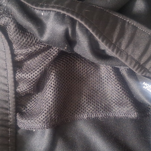 The North Face boys pants - Picture 5 of 5